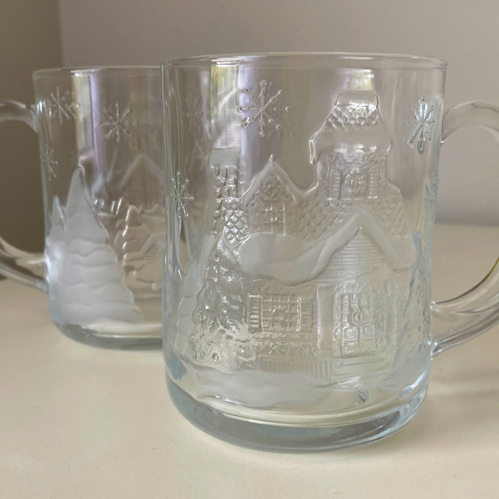 2 Glass Holiday Mugs Arcoroc FRANCE Vintage Christmas Hot Coco Cups Winter Scene